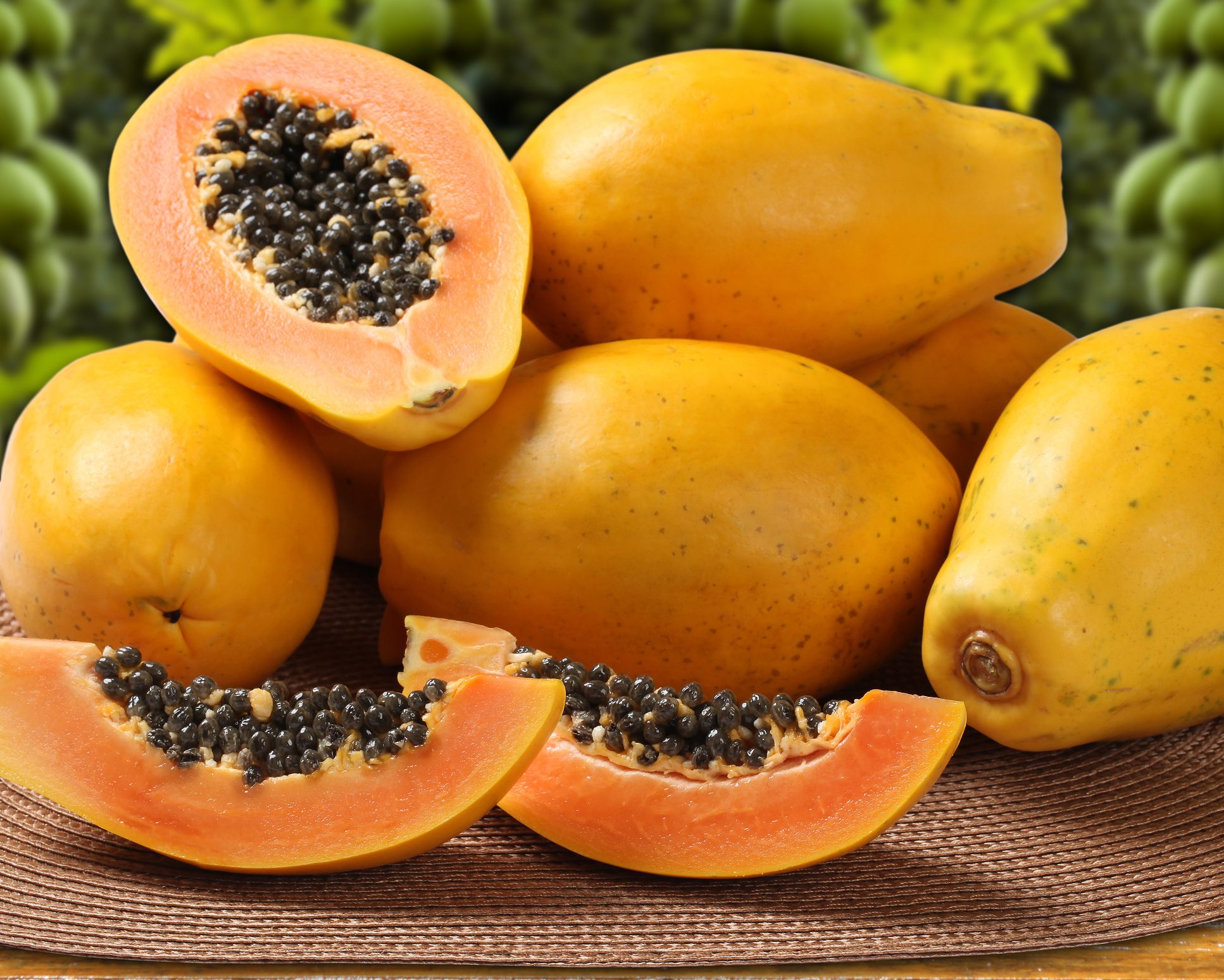 Can we get Healthy Skin And Hair With Papayas?