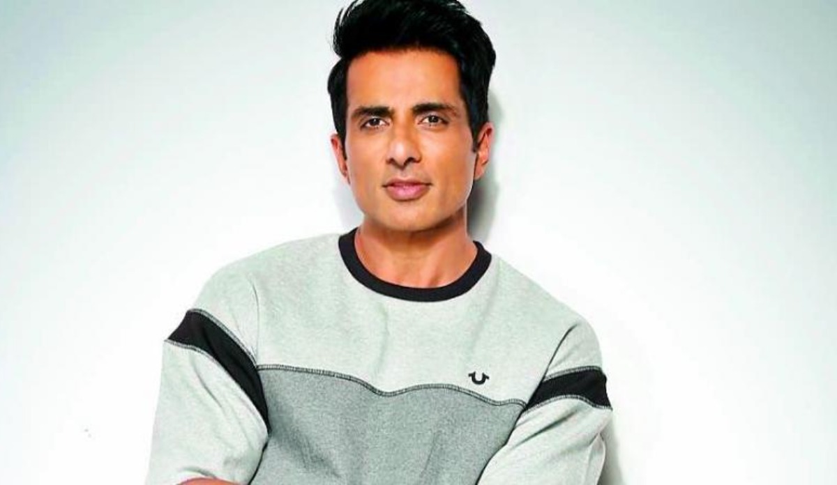 Directors to cash the craze of Sonu Sood…!