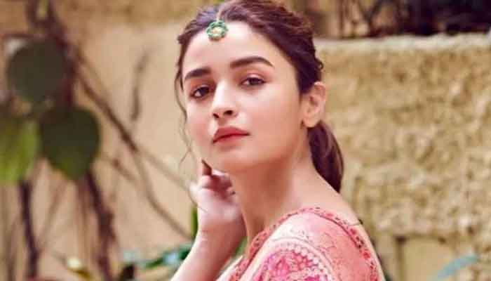 Noted Star heroes reject Alia Bhatt's new Hindi film