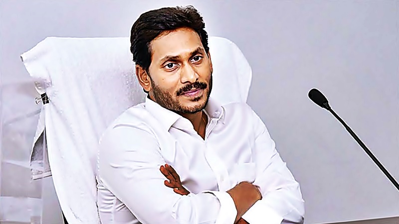 YS Jagan All set To Completely Baptize CMO by removing Praveen Prakash