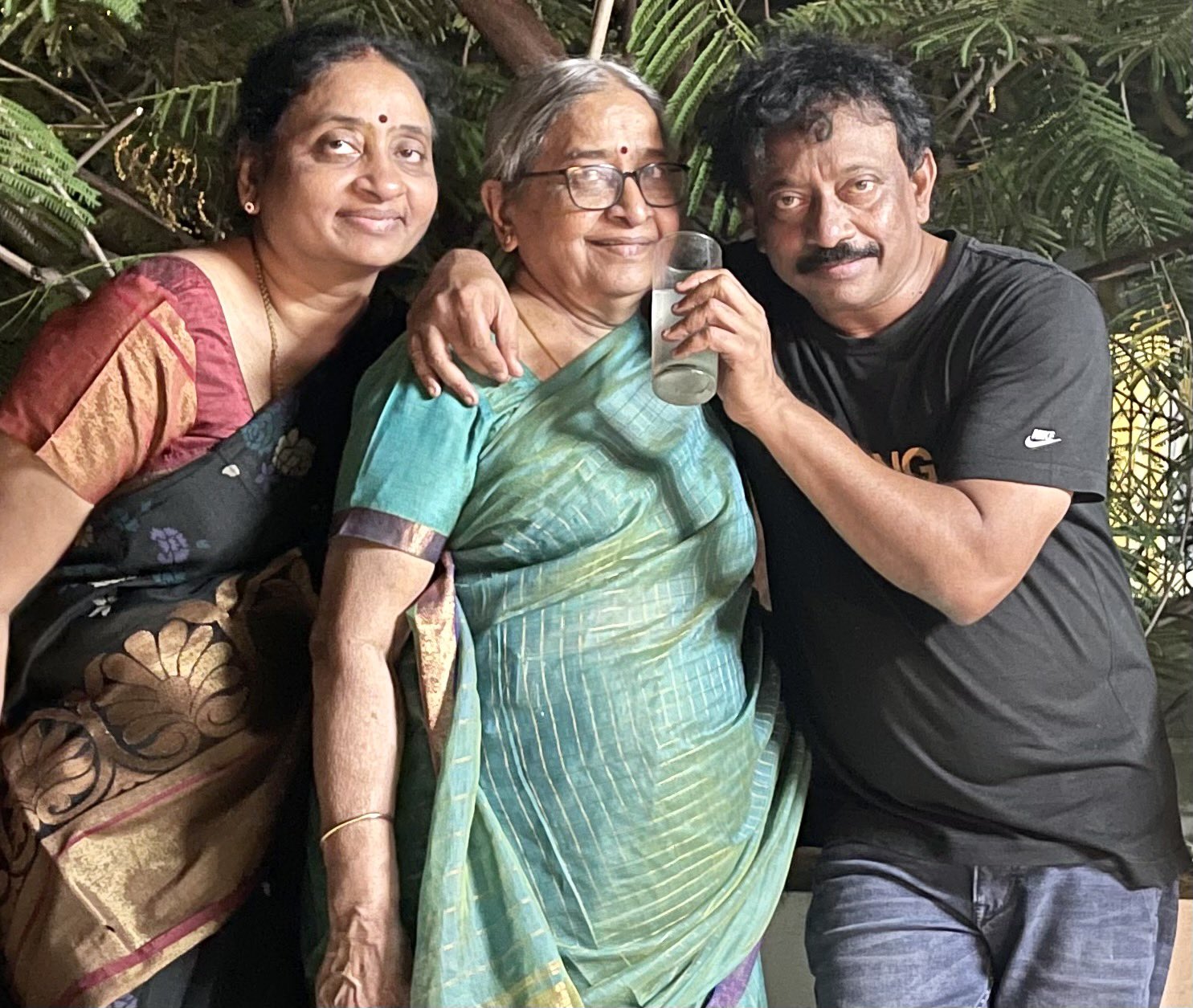 Ram Gopal Varma offers vodka to mom, sister