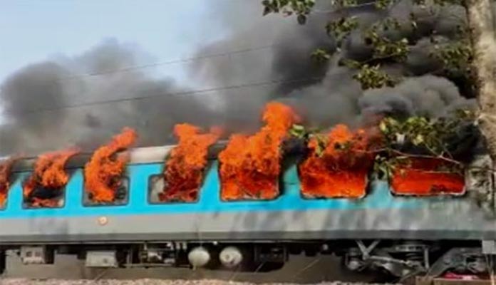 Fire on board Dehradun-bound Shatabdi Express
