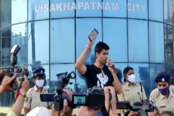 Adivi Sesh promotes Disha App awareness