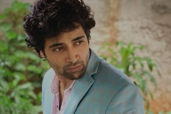 Adivi Sesh comes to home from hospital