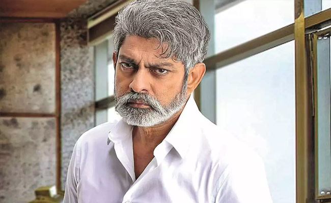 Jagapathi Babu Getting Ready For A Bollywood Blast