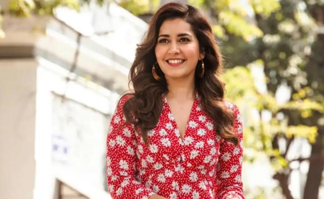 Rashi Khanna raves about her favourite heroes