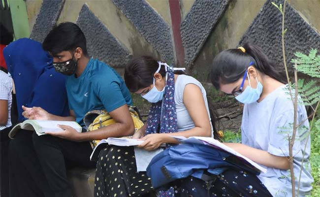 SC on Centre’s decision to conduct NEET-SS exam by old pattern