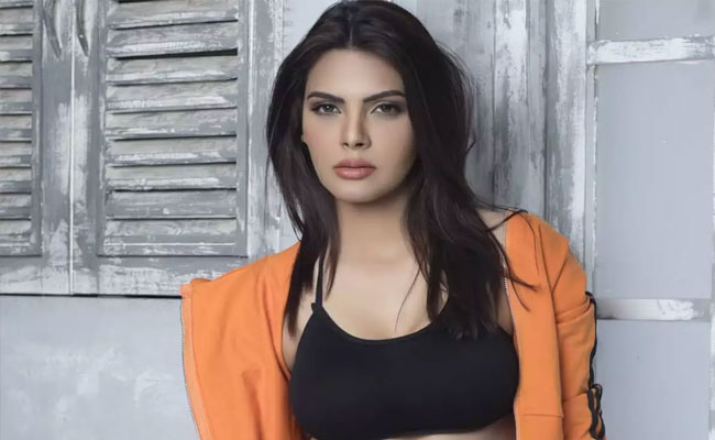 Sherlyn Chopra’s stunners about Bollywood stars wives