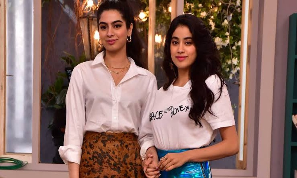 Kapoor sisters dating the same guy?