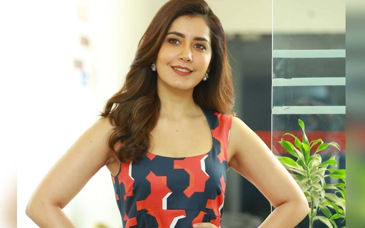 Why Is Raashi Khanna Doing This?