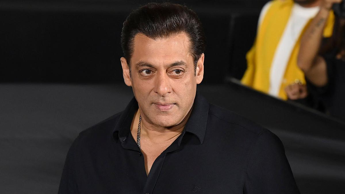 Teenager Arrested For Giving Death Threat To Salman Khan