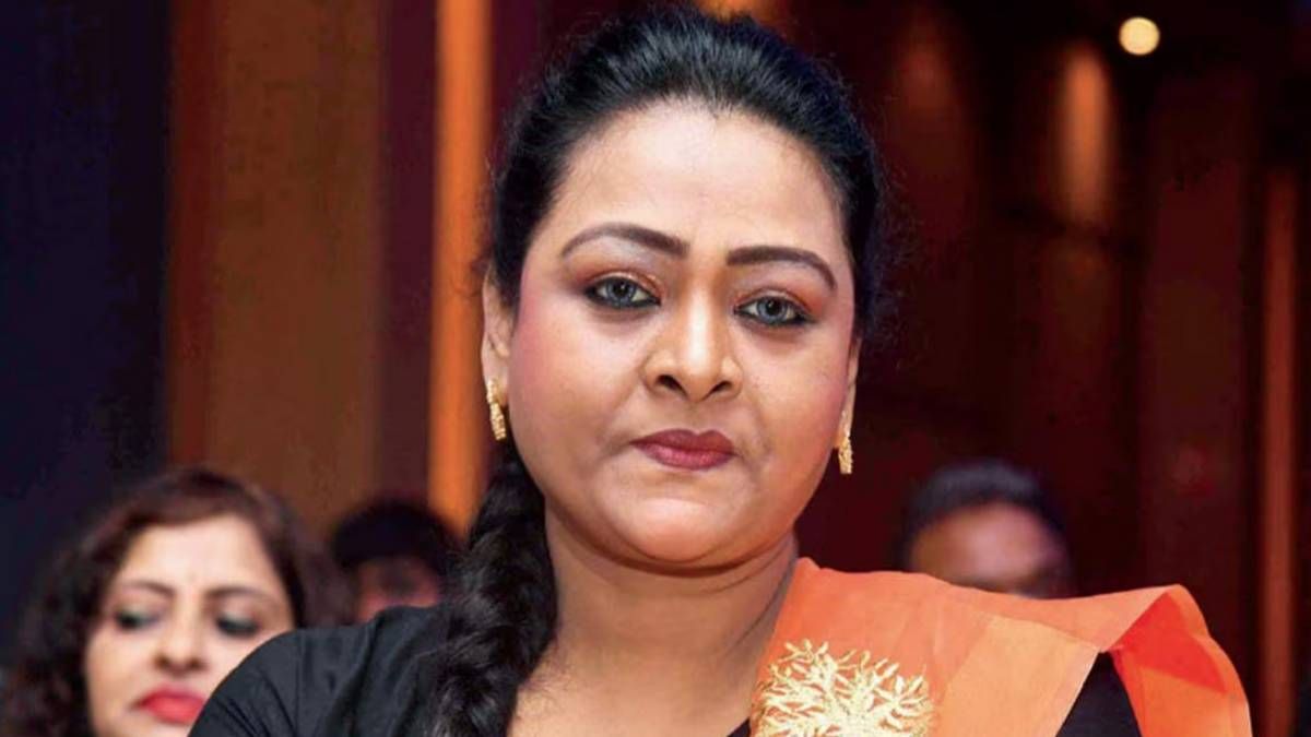 Actress Shakeela Makes Controversial Comments On Her Family